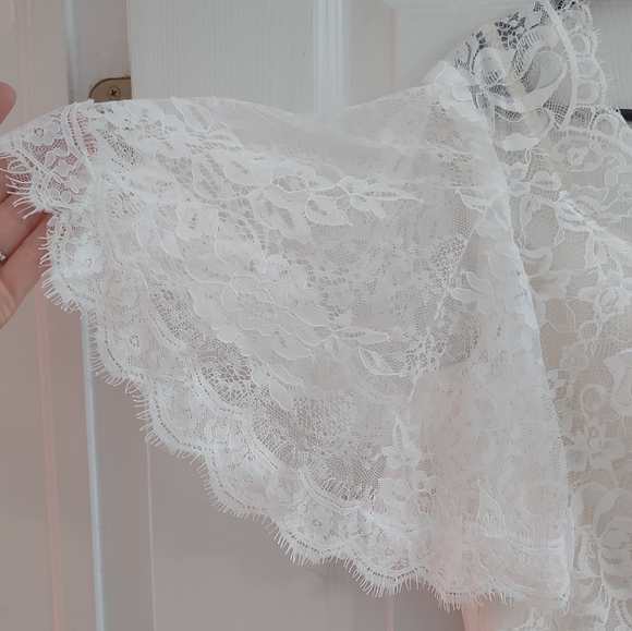 Boho lace wedding dress. - Picture 7 of 10